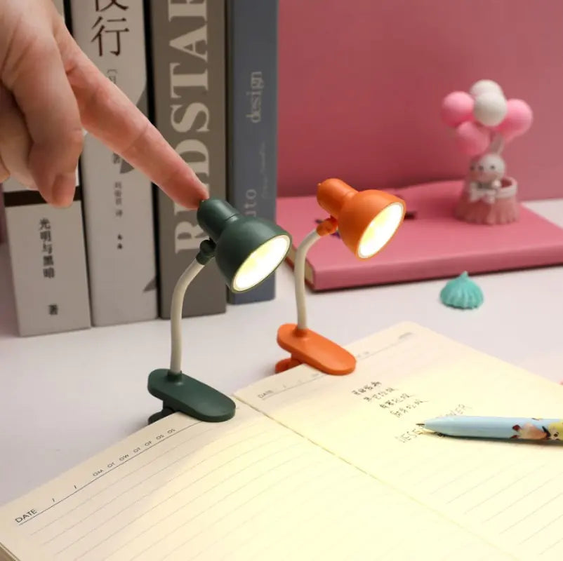 Trend Vivo Bookshelf Night Light Desk Lamp